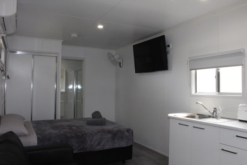 Huntsville Caravan Park Maryborough Room photo
